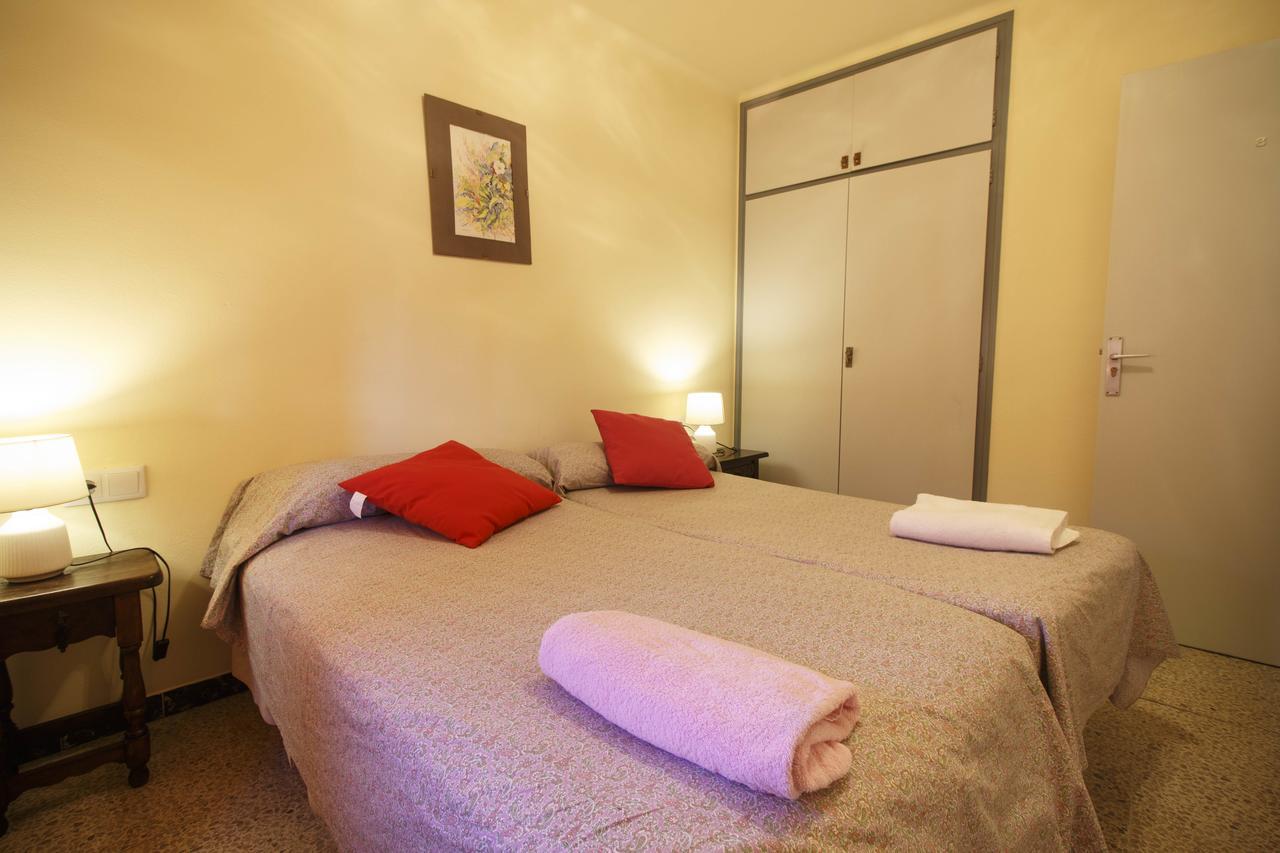 Ca La Conxita Hostal & Restaurante Hotel La Vajol Buitenkant foto