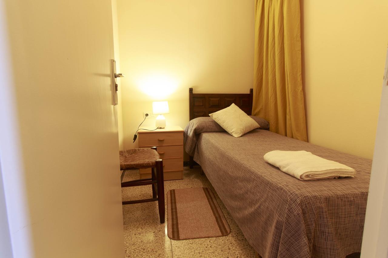Ca La Conxita Hostal & Restaurante Hotel La Vajol Buitenkant foto